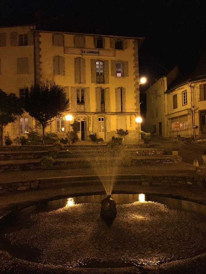 Bed and Breakfast Au Detour Du Larrech Castillon-en-Couserans Экстерьер фото